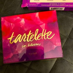 Tart Tartelette In Bloom Clay Eyeshadow Palette NEW (but damaged)